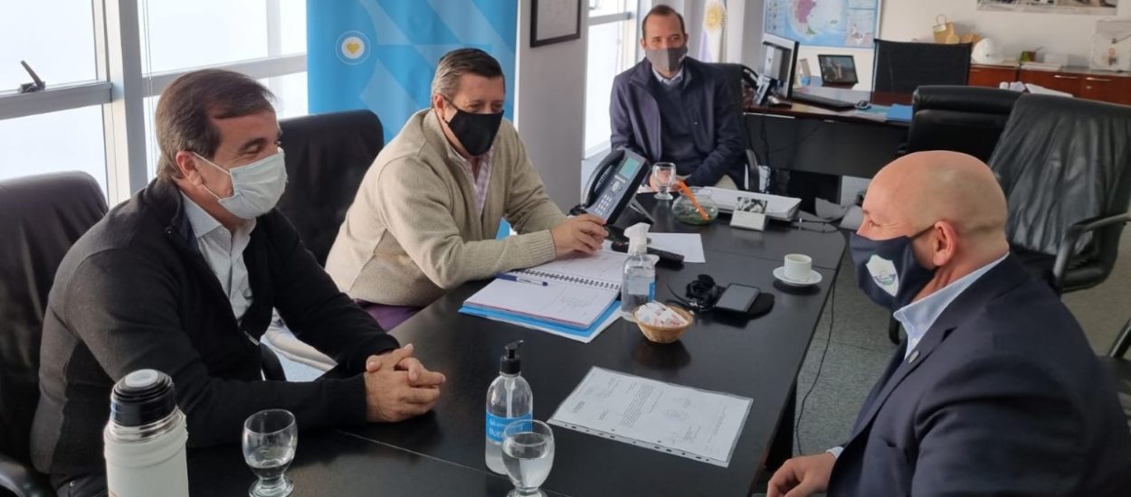 SASTRE ANALIZÓ CON LAS AUTORIDADES DEL ENOHSA LOS PROYECTOS PRESENTADOS POR EL MUNICIPIO