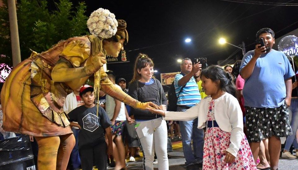 CONVOCATORIA DE ARTISTAS PARA TRABAJAR EN LA PEATONAL