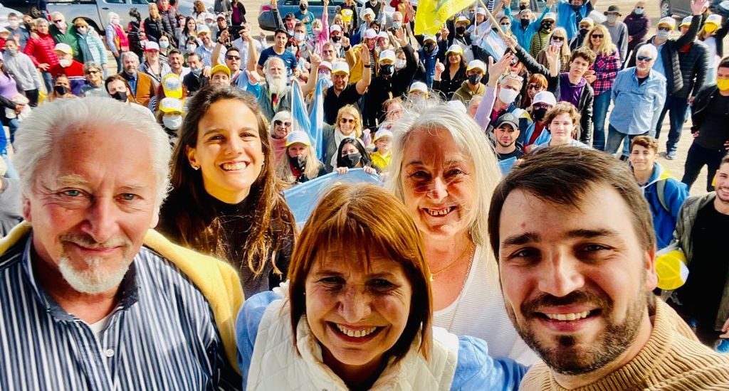 BULLRICH: “NACHO TORRES Y ANA CLARA SON LA MEJOR OPCIÓN PARA PONERLE UN FRENO A LA CORRUPCIÓN Y A LA DEMAGOGIA EN CHUBUT”