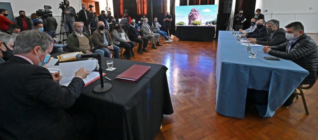 EL GOBIERNO DEL CHUBUT REALIZÓ LA APERTURA DE SOBRES PARA LA CONSTRUCCIÓN DE INFRAESTRUCTURA TURÍSTICA EN EL ÁREA NATURAL PROTEGIDA PIEDRA PARADA