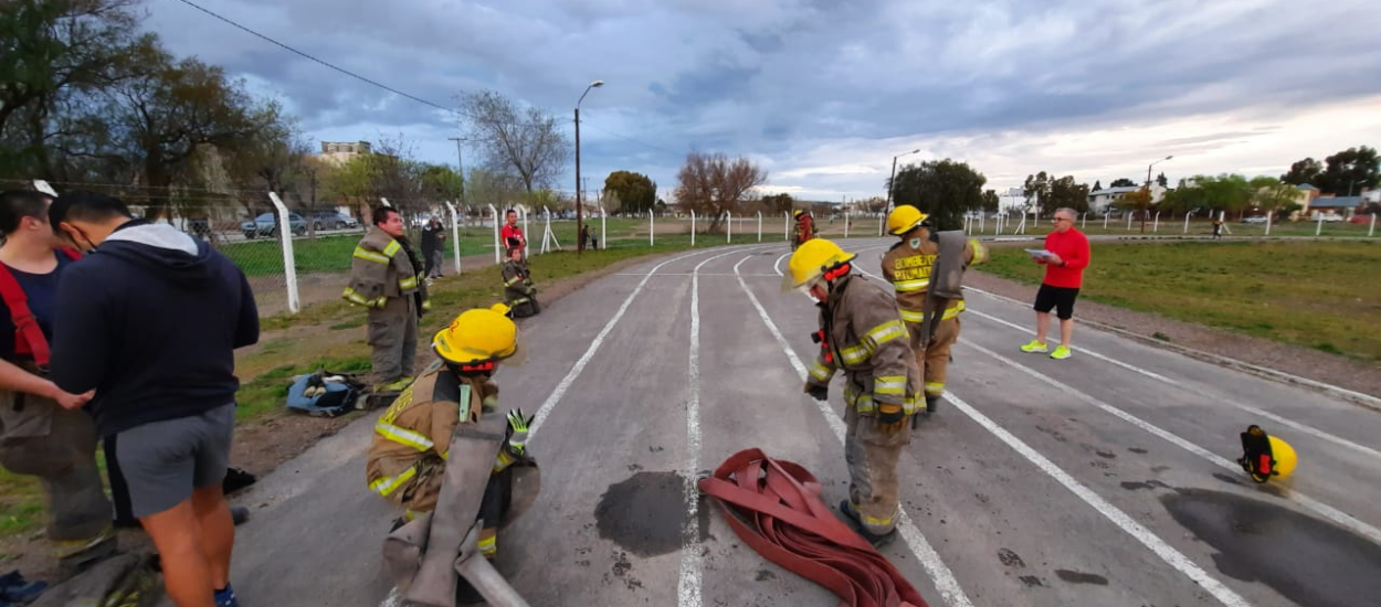 BOMBEROS DE MADRYN PUSIERON EN MARCHA EL PROGRAMA DE DESARROLLO DE LA APTITUD FÍSICA 2021