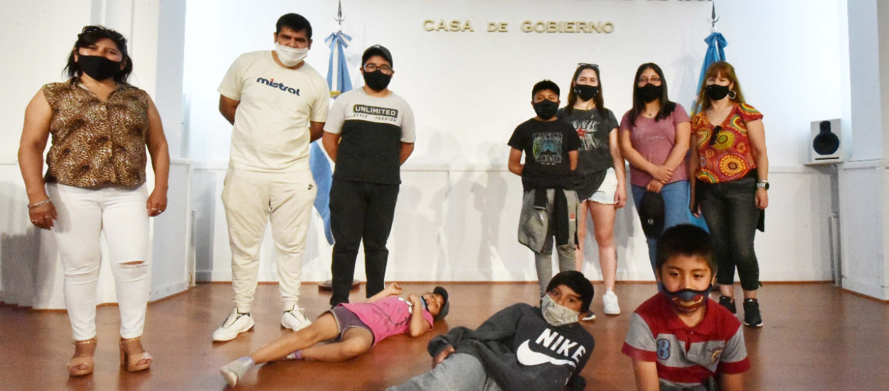 ALUMNOS DE LA ESCUELA Nº 62 DE YALA LAUBAT VISITARON CASA DE GOBIERNO