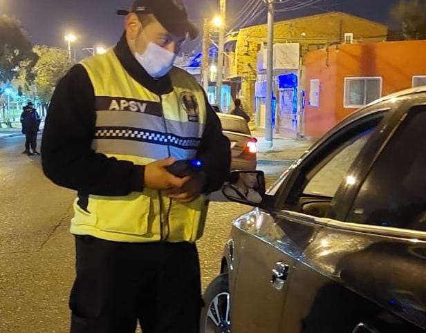 SEGURIDAD VIAL: 33 CONDUCTORES FUERON RETIRADOS DE LA VÍA PÚBLICA POR POSITIVO EN TEST DE ALCOHOLEMIA