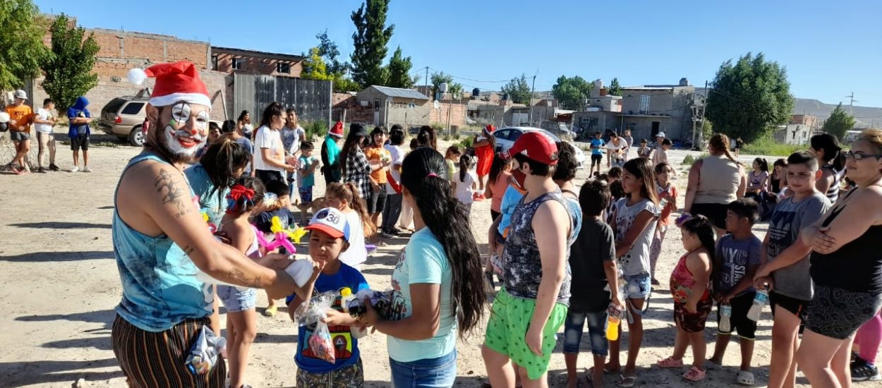 EL MOVIMIENTO SOCIAL UNIR FESTEJÓ NAVIDAD EN LOS BARRIOS DE PUERTO MADRYN