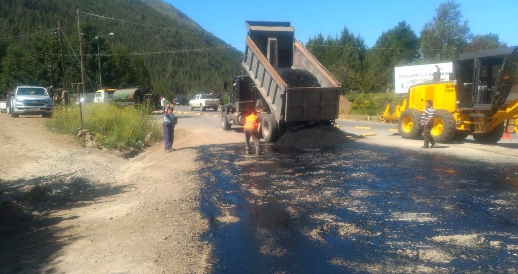 VIALIDAD PROVINCIAL REALIZA TRABAJOS DE BACHEO Y SEÑALIZACIÓN HORIZONTAL