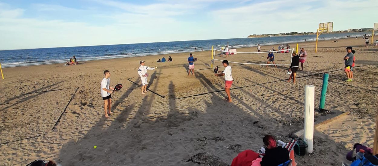 COMENZARON LOS TALLERES DEPORTIVOS EN PARADORES DE LA COSTA DE MADRYN