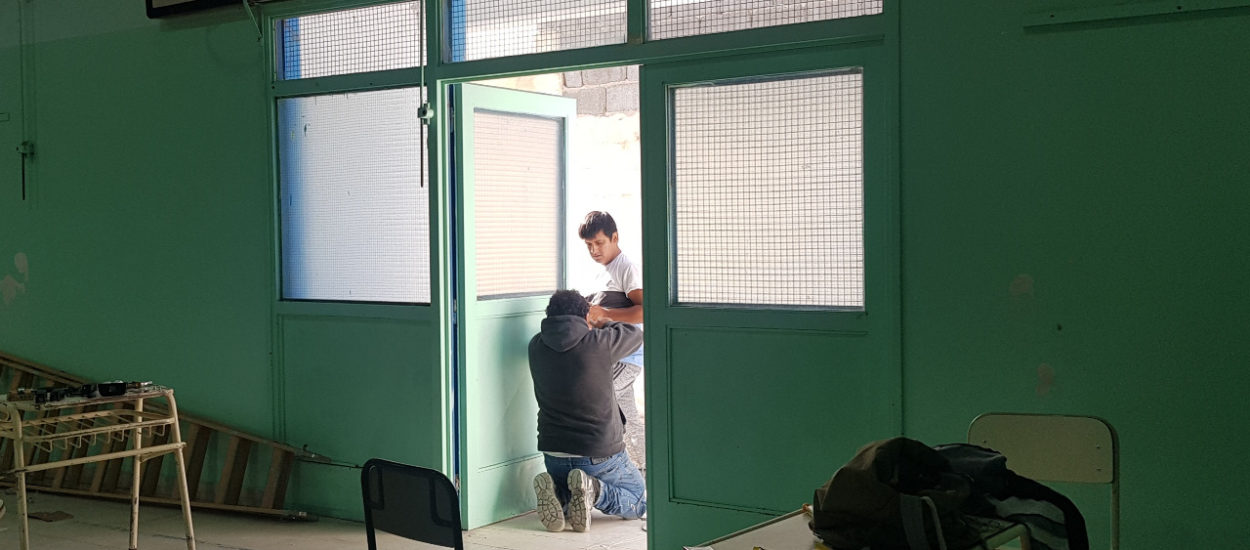 EL GOBIERNO PROVINCIAL REALIZA REFACCIONES EN LA ESCUELA N° 182 DE TRELEW