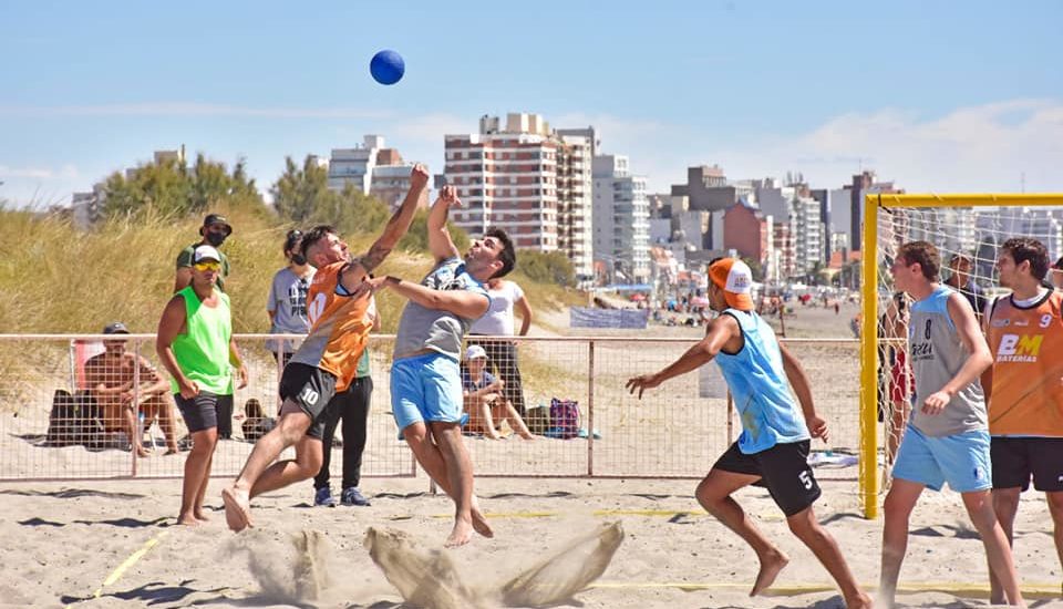 AVANZA LA ORGANIZACIÓN DE UNA NUEVA EDICIÓN DEL FESTIVAL DE PLAYA “ANTONIO TORREJÓN”