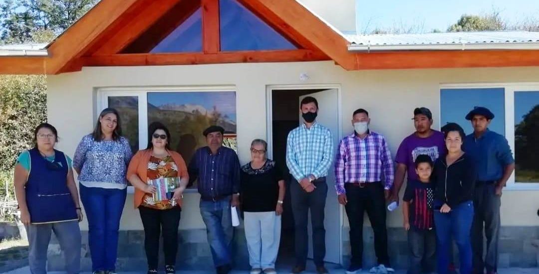EL GOBIERNO DEL CHUBUT ENTREGÓ VIVIENDA SINIESTRADA EN EL PARQUE NACIONAL “LOS ALERCES”