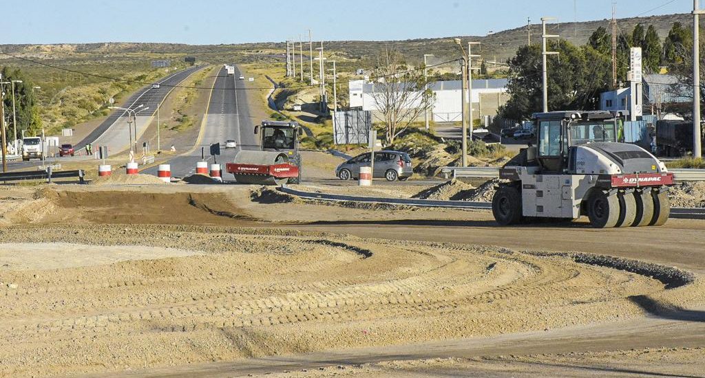 SASTRE DESTACÓ QUE SE ESTÁ REALIZANDO CERCA DE MEDIO CENTENAR DE OBRAS DE MANERA SIMULTÁNEA EN PUERTO MADRYN