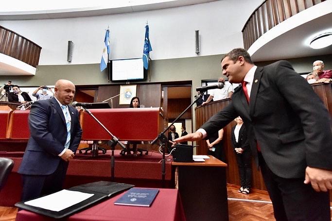 SASTRE TOMÓ JURAMENTO A MARIANO GARCÍA ARANIBAR