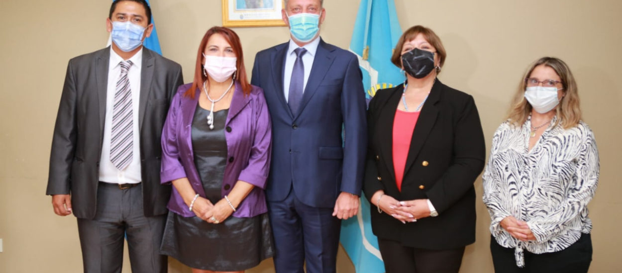 ARCIONI PUSO EN FUNCIONES A ANA MARÍA ITURRA COMO SUBSECRETARIA DE DESARROLLO SOCIAL DEL CHUBUT