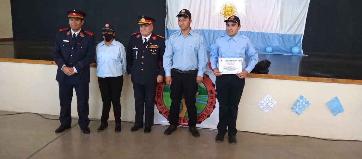 GUALJAINA YA CUENTA CON SU PRIMER CUERPO ACTIVO DE BOMBEROS VOLUNTARIOS