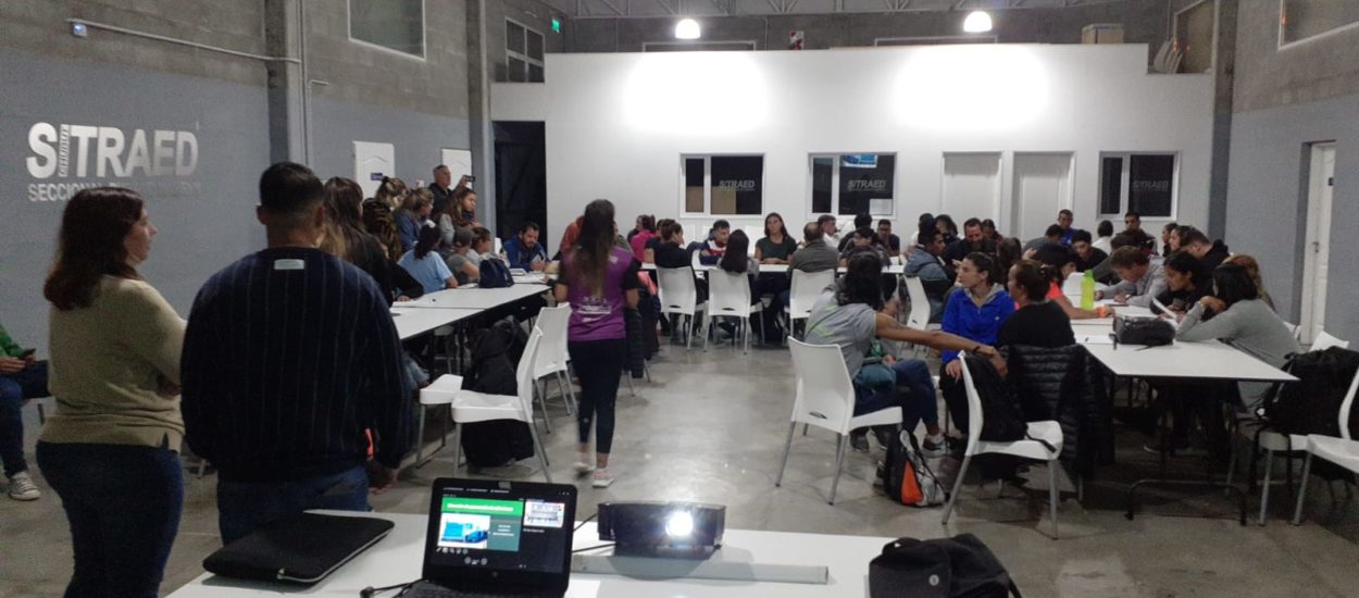 CAPACITACIÓN SOBRE DIVERSIDAD PARA LOS PROFESORES DE LOS TALLERES DEPORTIVOS MUNICIPALES