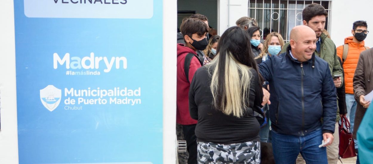 EL INTENDENTE INAUGURÓ LAS NUEVAS INSTALACIONES DE LA DELEGACIÓN NORTE DE LA OFICINA DE ASOCIACIONES VECINALES