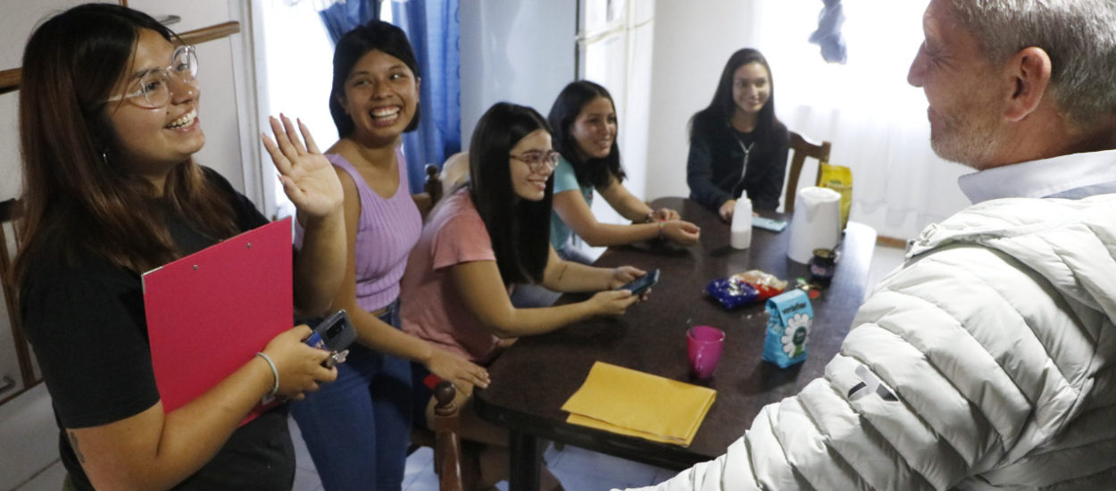 COMODORO RIVADAVIA: ARCIONI VISITÓ A JÓVENES DE LOS ALBERGUES ESTUDIANTILES DEL INTERIOR