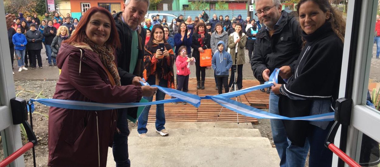 SE INAUGURÓ EN EL HOYO EL EDIFICIO DEL SERVICIO DE PROTECCIÓN DE DERECHOS