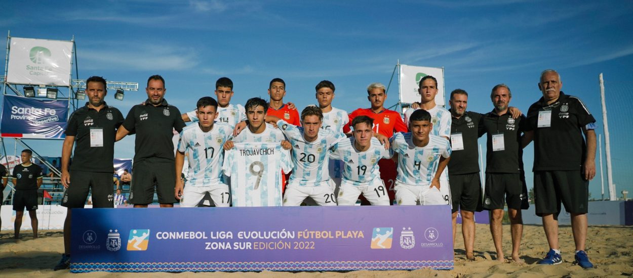 DOS JUGADORES DE ARENA MADRYN ESTÁN DISPUTANDO UN TORNEO INTERNACIONAL DE CONMEBOL