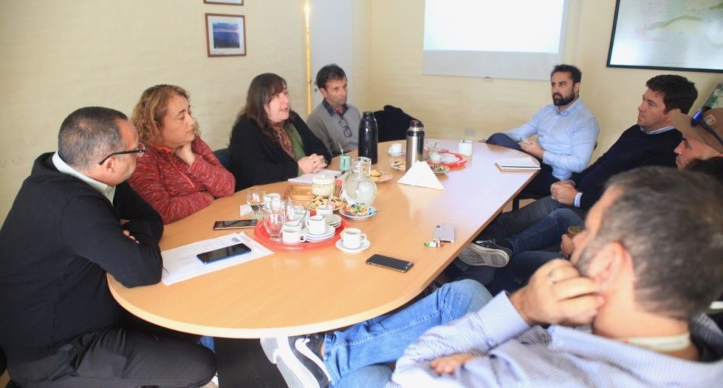 PROVINCIA SE REUNIÓ CON EL DIRECTORIO DE LA ADMINISTRACIÓN PENÍNSULA VALDÉS EN BUSCA DE HERRAMIENTAS PRODUCTIVAS