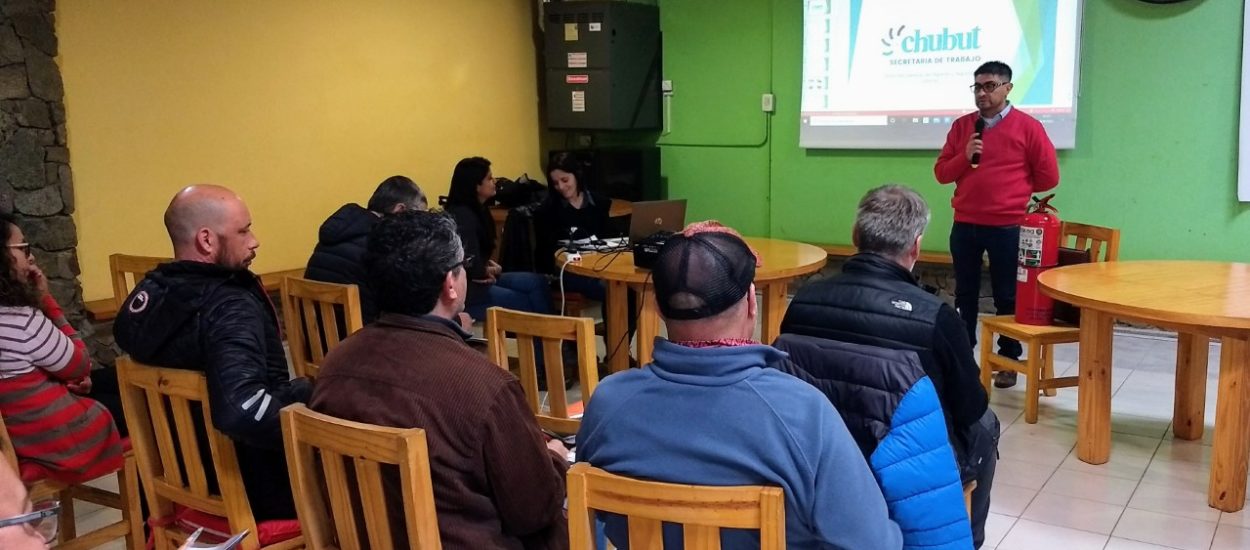 ESQUEL: PROVINCIA CAPACITÓ EN SEGURIDAD E HIGIENE A EMPLEADOS DE COMERCIO