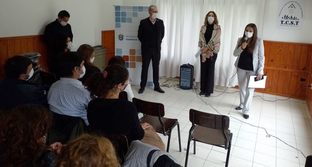 EL GOBIERNO DE LA PROVINCIA ENTREGÓ INDUMENTARIA A TRABAJADORES COMUNITARIOS DE SALUD EN TERRENO DE TODO CHUBUT