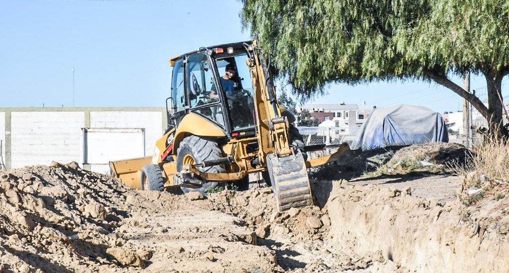 COMENZARON LAS OBRAS DE CORDONES CUNETA EN EL BARRIO FONTANA