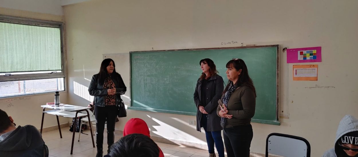 EL GOBIERNO DE LA PROVINCIA VISITÓ LA ESCUELA Nº 750 DE PUERTO MADRYN