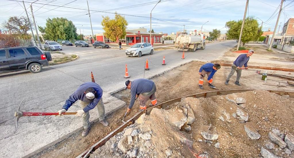 CONTINÚAN OBRAS DE INFRAESTRUCTURA EN DIFERENTES PUNTOS DE LA CIUDAD