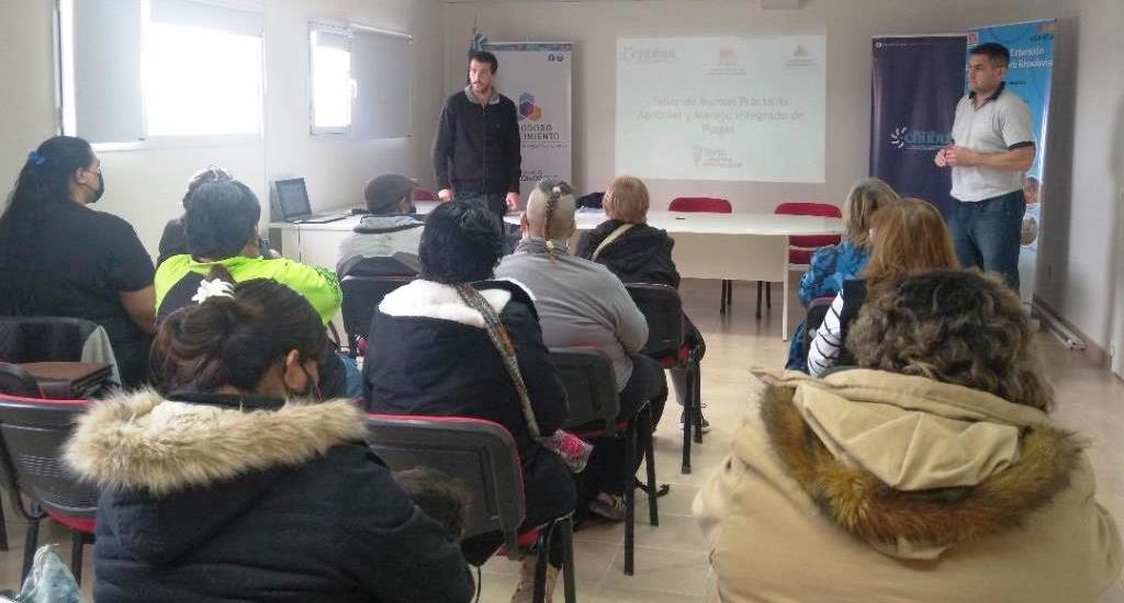 PROVINCIA DICTÓ UN TALLER DE BUENAS PRÁCTICAS AGRÍCOLAS EN COMODORO RIVADAVIA