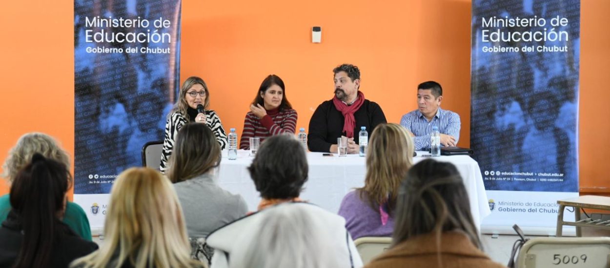 SE PRESENTÓ LA GUÍA DE INTERVENCIÓN ANTE SITUACIONES COMPLEJAS EN EL ÁMBITO EDUCATIVO