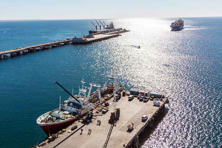 ARMADORES DE MAR DEL PLATA DECIDIERON NO INGRESAR A LOS PUERTOS DE CHUBUT