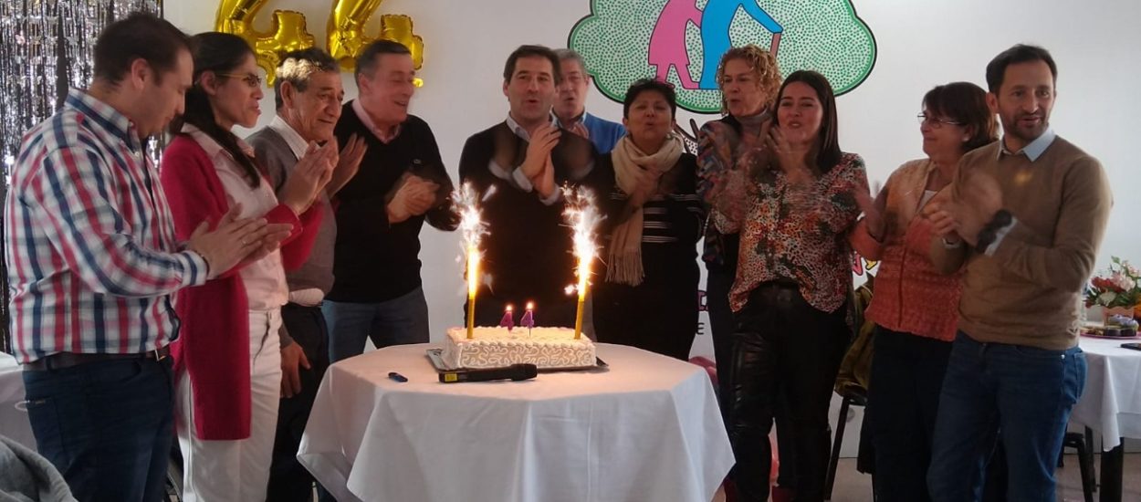 COMODORO RIVADAVIA: EL GOBIERNO DEL CHUBUT PARTICIPÓ DE LOS FESTEJOS POR EL 44° ANIVERSARIO DE LA RESIDENCIA PARA ADULTOS MAYORES PABLO VI