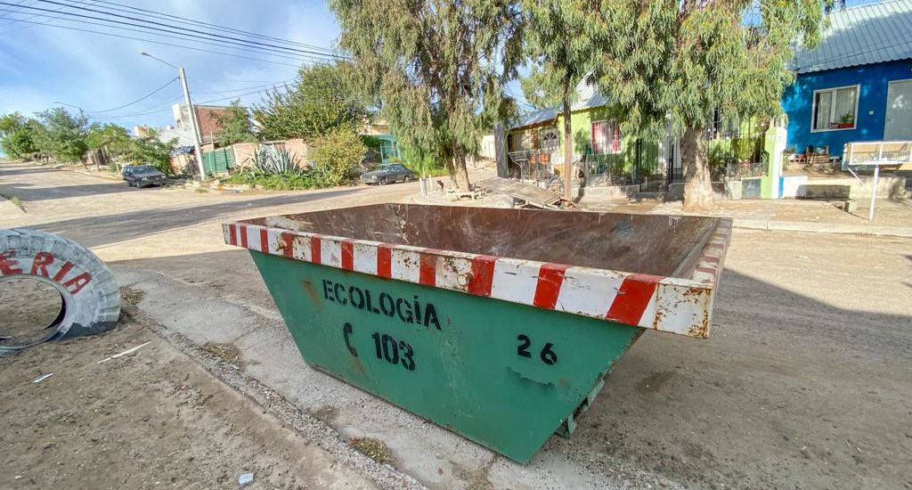 LA CAMPAÑA DE LIMPIEZA LLEGA A LOS BARRIOS ANON CAR Y FONTANA