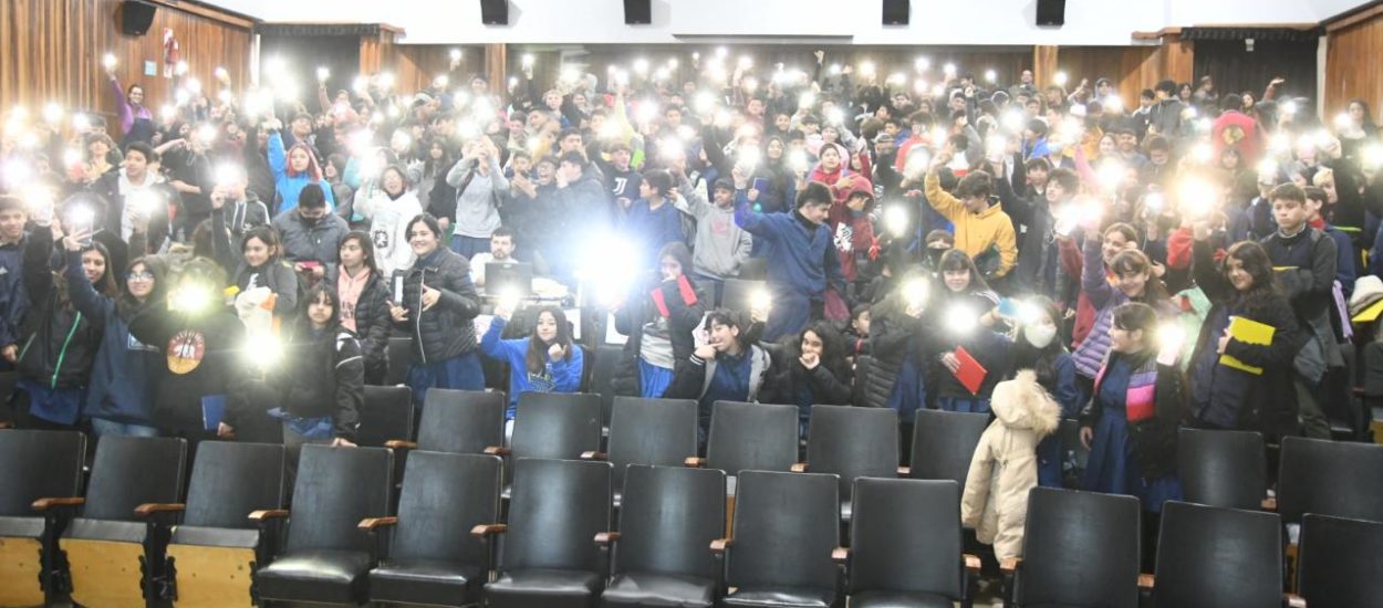 “Seguridad en Internet” continúa capacitando a estudiantes de Nivel Secundario de la provincia