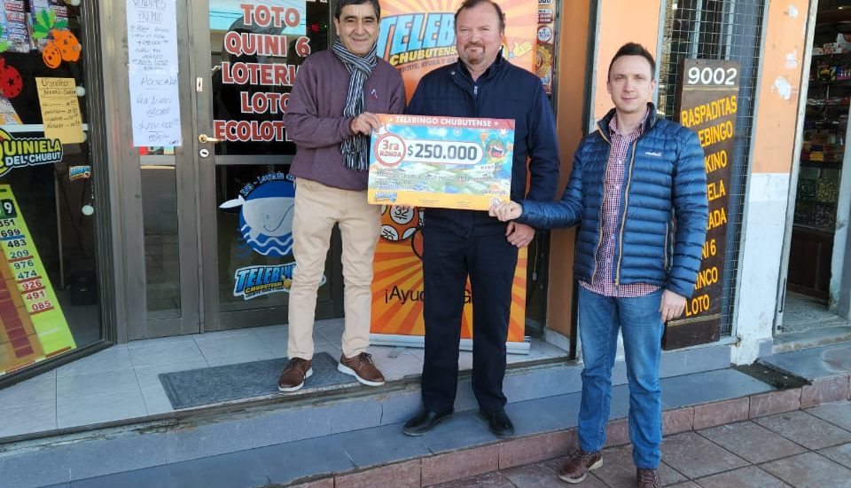 Lotería del Chubut entregó un premio de 250 mil pesos a un apostador de Sarmiento