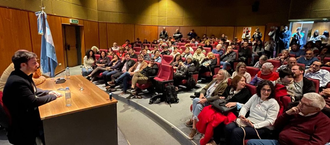 Nacho Torres participó de la charla “Diagnóstico y desafíos futuros en la conectividad y digitalización en Chubut”