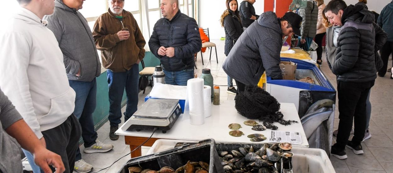 EL INTENDENTE INAUGURÓ LA “FERIA MENSUAL DE PESCA ARTESANAL”, QUE SE REALIZARÁ EN PUERTO MADRYN