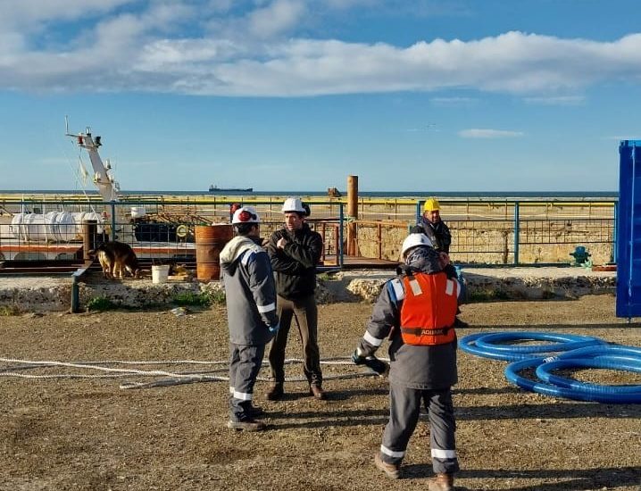 El Gobierno provincial participa de un simulacro de derrame de hidrocarburos en el mar