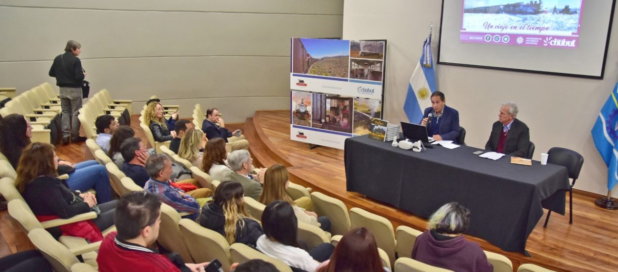 El Gobierno del Chubut presentó la reedición del libro “La Trochita un Viaje en el tiempo”