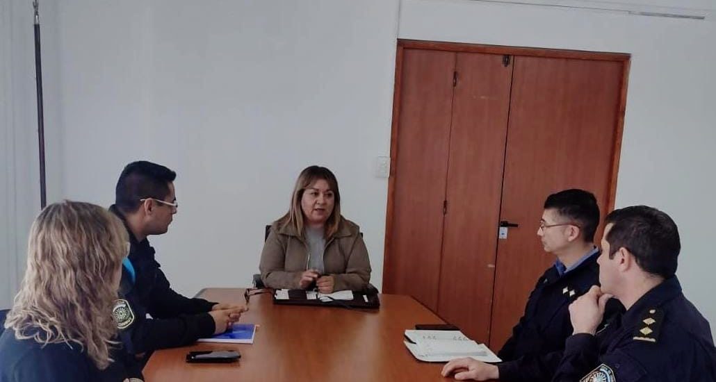 La Policía del Chubut realizarán actividades con los estudiantes de Playa Unión