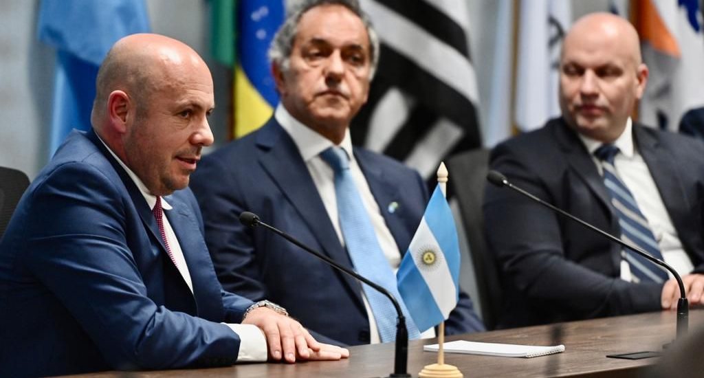 Scioli y el vicegobernador Sastre participaron en San Pablo de una ronda de negocios con empresarios locales