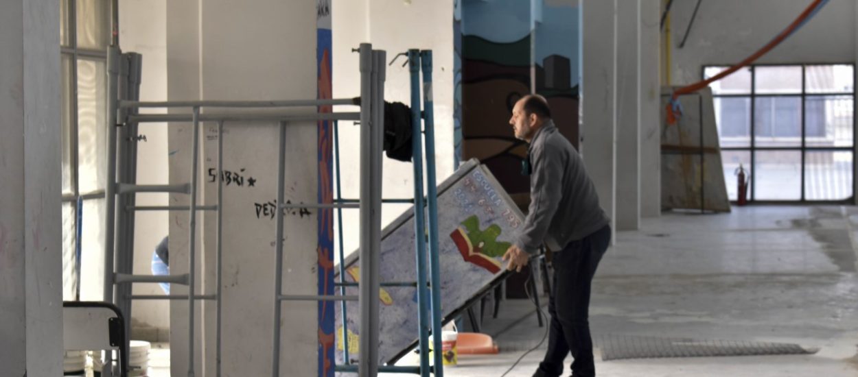 El Gobierno del Chubut realiza reparaciones en la Escuela N° 795 de Rawson
