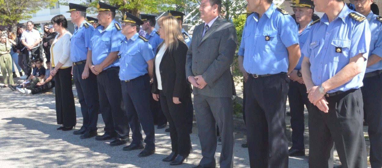 La Policía del Chubut reconoció a efectivos que pasaron a situación de retiro luego de 30 años de servicio