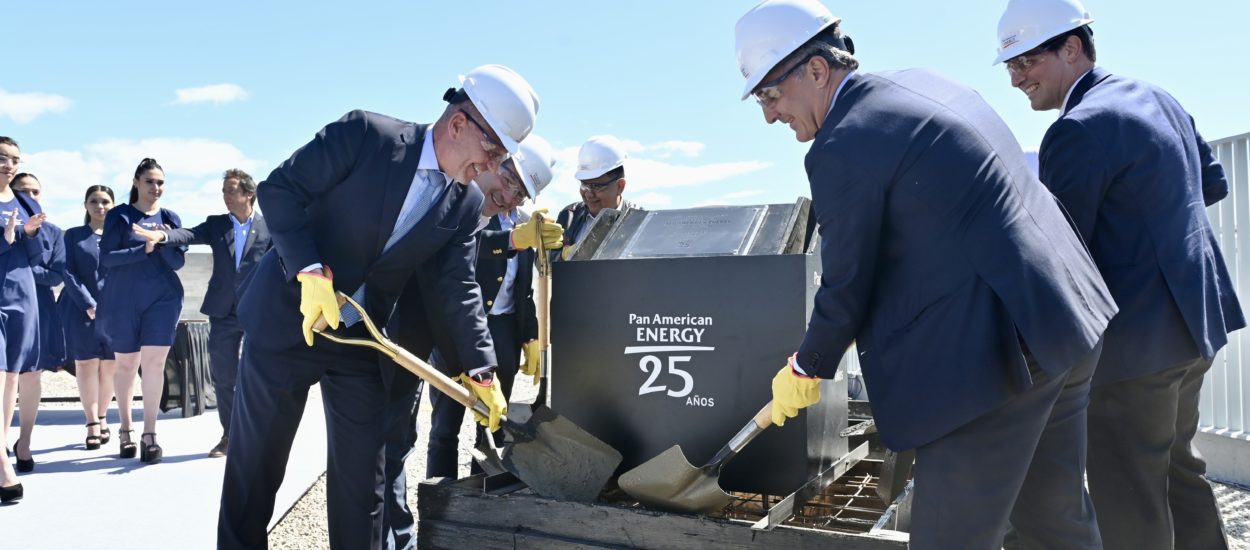 Arcioni: “Un edificio que será emblemático para la ciudad, que reafirma, nos da certezas y esperanzas de tener un futuro promisorio”