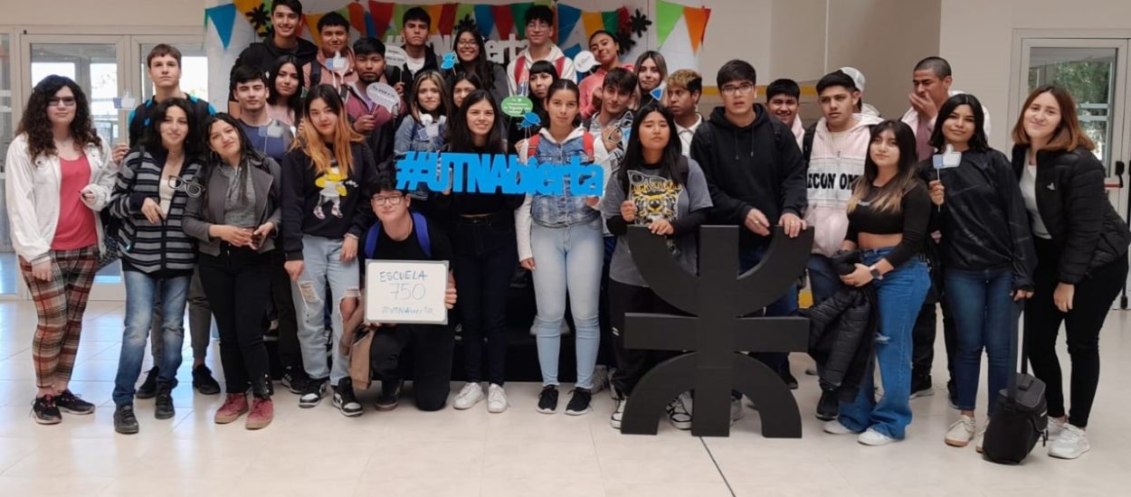 CON GRAN ASISTENCIA DE ESTUDIANTES DE NIVEL MEDIO, SE LLEVÓ A CABO UTN ABIERTA