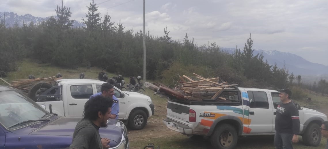 El Gobierno provincial intervino en situaciones irregulares en la Reserva Forestal Cerro Currumahuida