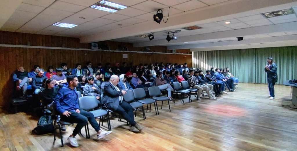 El Gobierno Provincial capacitó a estudiantes sobre Seguridad en Internet en Esquel