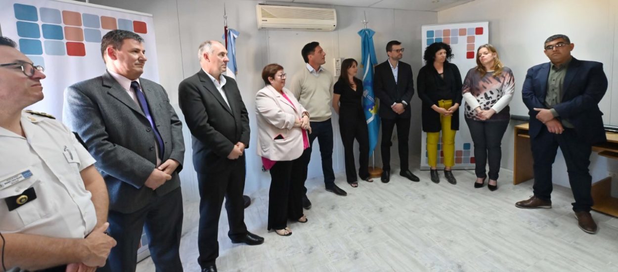 Salud: Monasterolo puso en funciones a los nuevos directores de los Hospitales de Trelew y Rawson