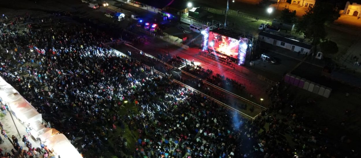 Esquel disfrutó de un multitudinario festejo por el centenario de “La Trochita”