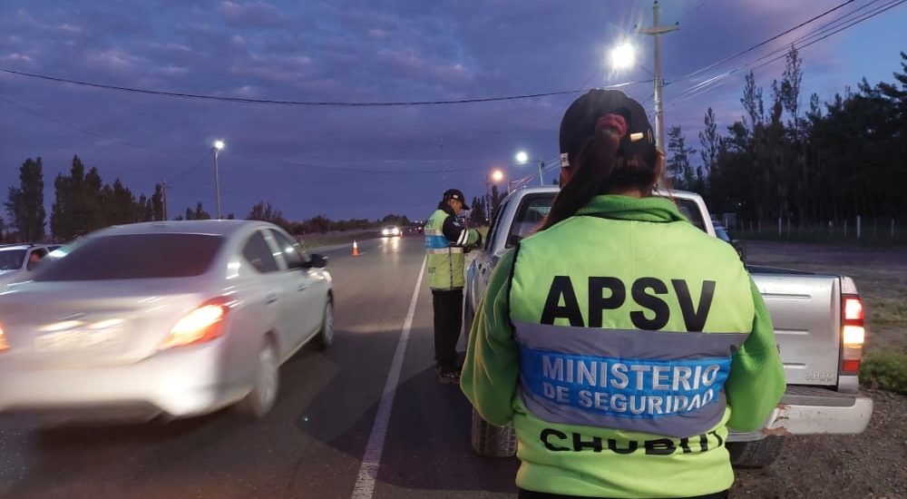 Seguridad vial: más de 10 mil vehículos controlados y 67 alcoholemias positivas en Chubut durante el fin de semana largo